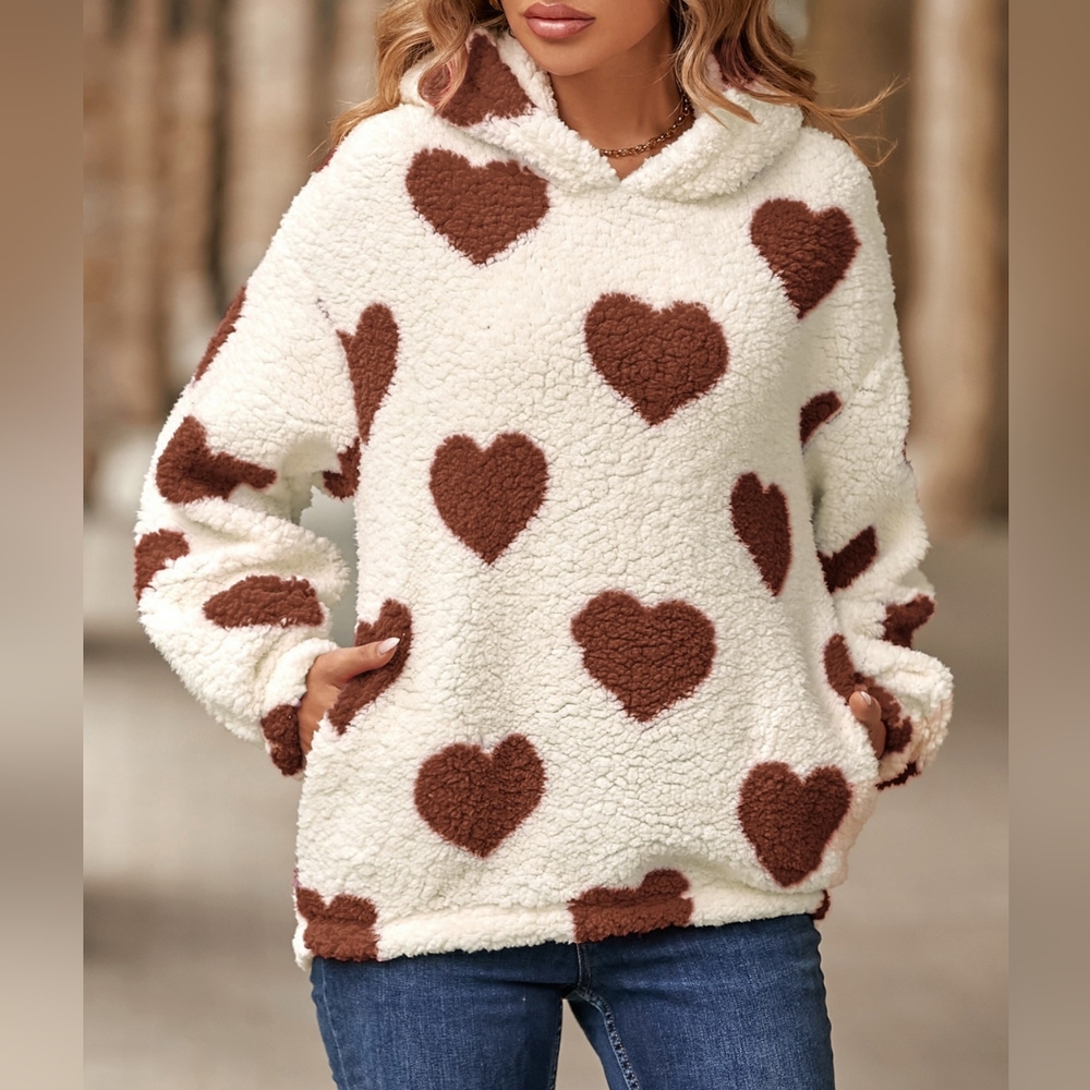 Fuzzy Brown Heart Design Hoodie